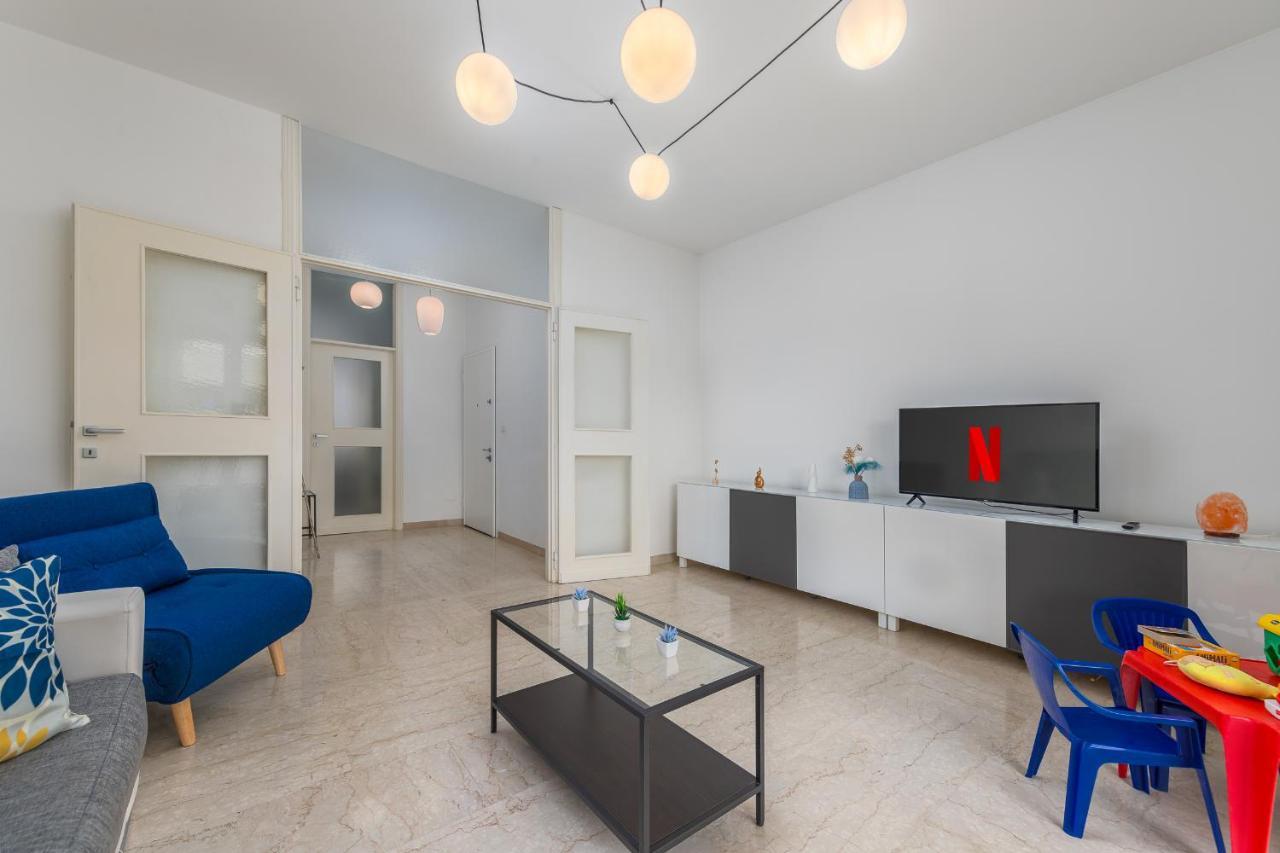 Niguarda-Zara Xxl Home,Two Balconies,Wifi,Family Milan Exterior photo